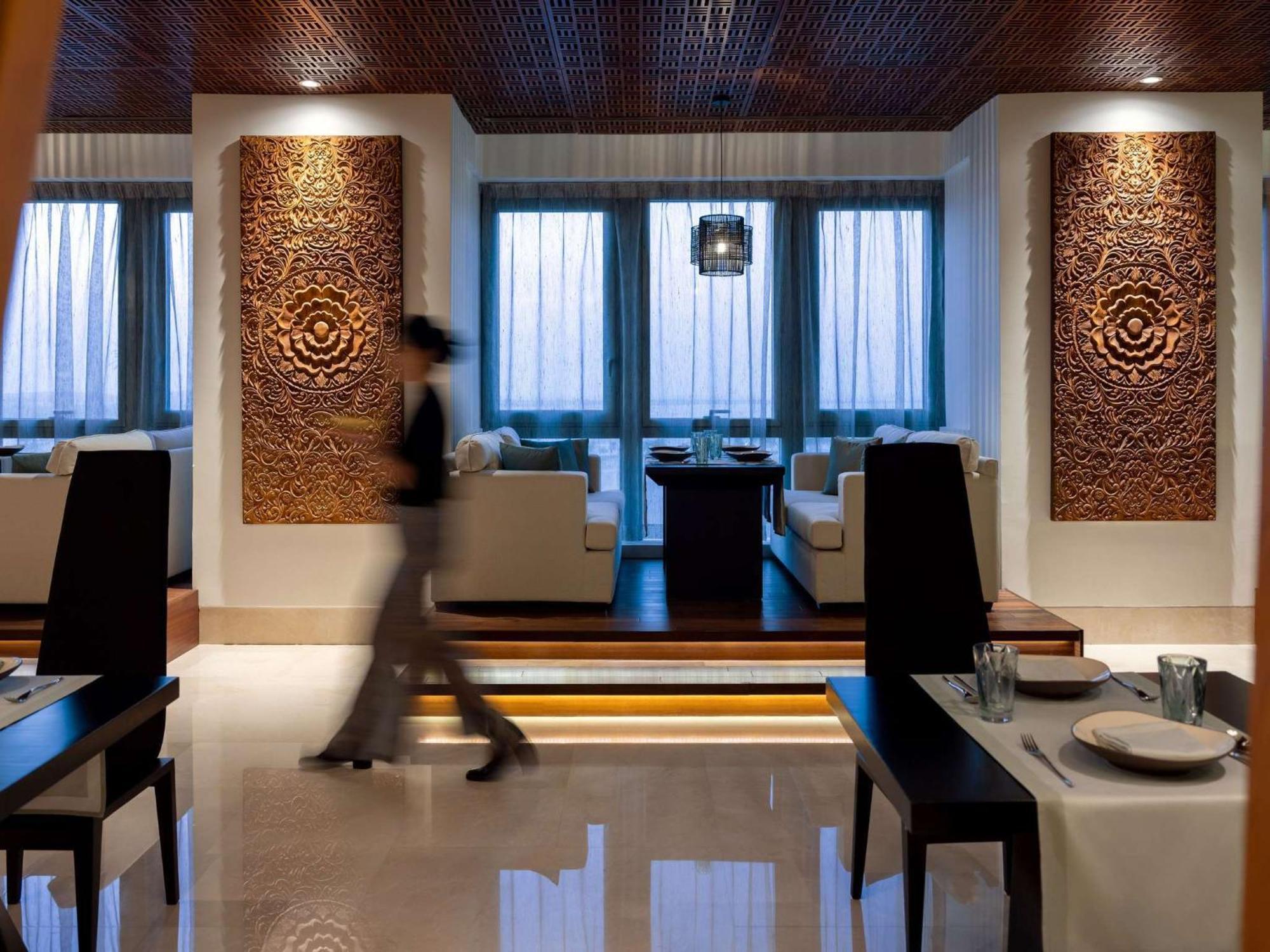 Sofitel Abu Dhabi Corniche Hotel Buitenkant foto